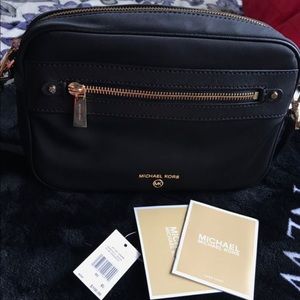 Michael Kors - Cross Body